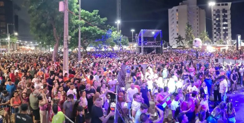 Bares e restaurantes faturam 20% a mais com o Carnaval de Natal